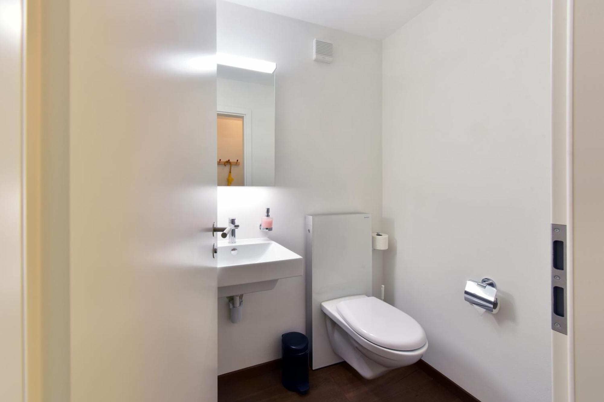Hotel Krone Lenk Ngoại thất bức ảnh