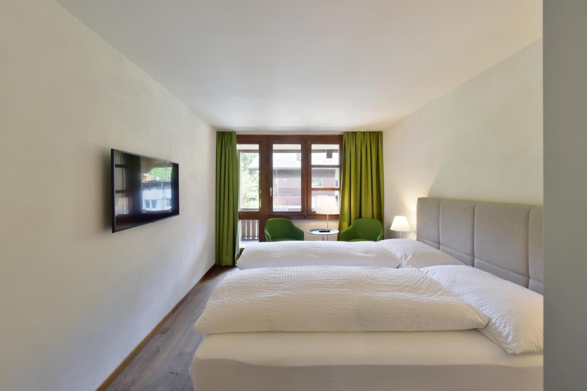 Hotel Krone Lenk Ngoại thất bức ảnh