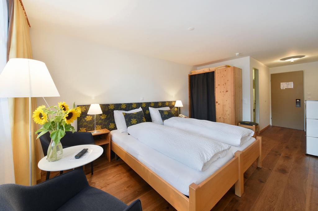 Hotel Krone Lenk Ngoại thất bức ảnh