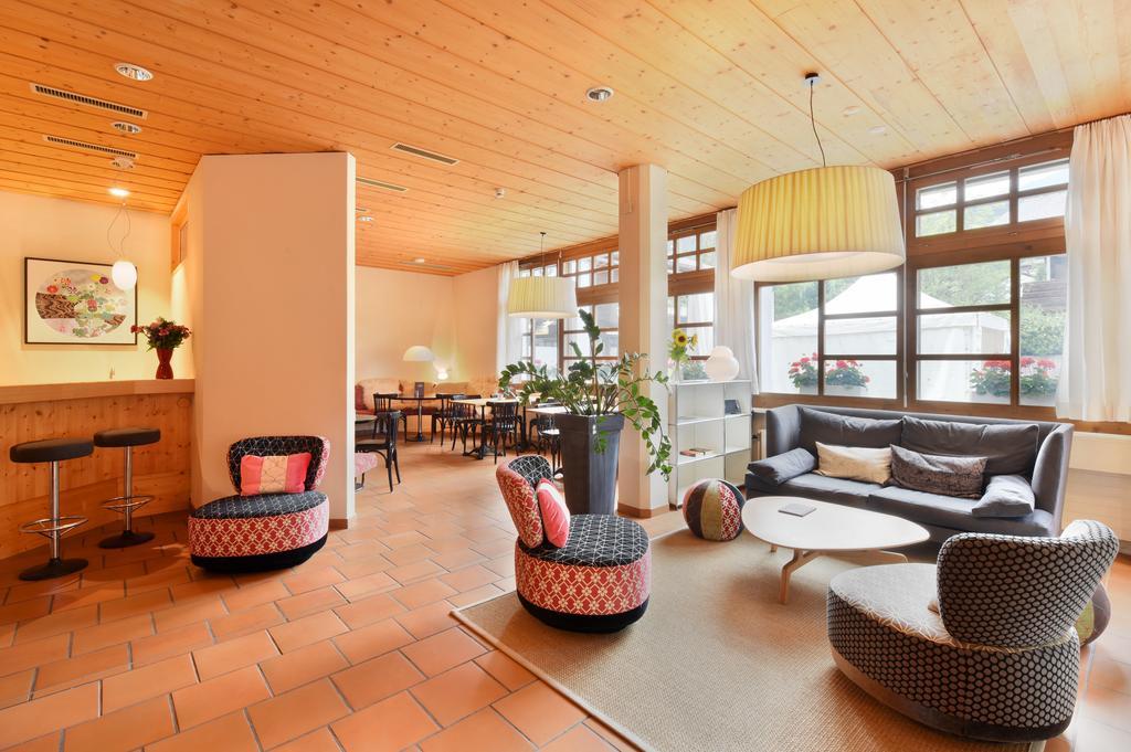 Hotel Krone Lenk Ngoại thất bức ảnh