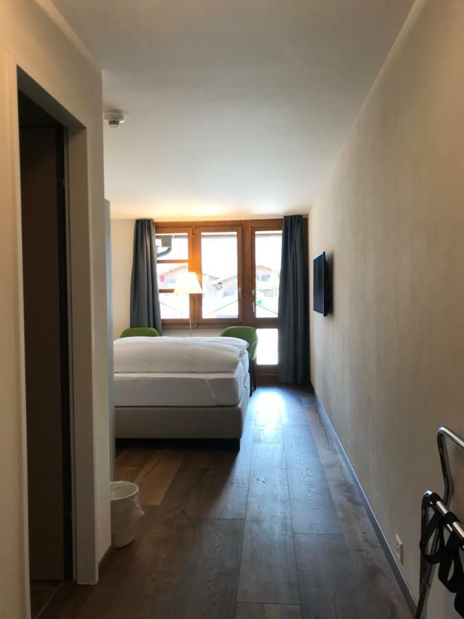 Hotel Krone Lenk Ngoại thất bức ảnh