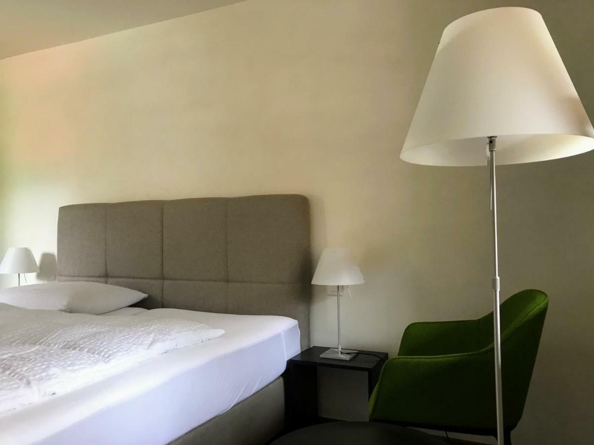 Hotel Krone Lenk Ngoại thất bức ảnh